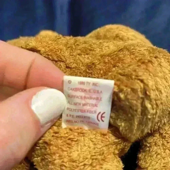 1999 Fuzz the bear, Ty beanie baby, retired with errors - Picture 5 of 6